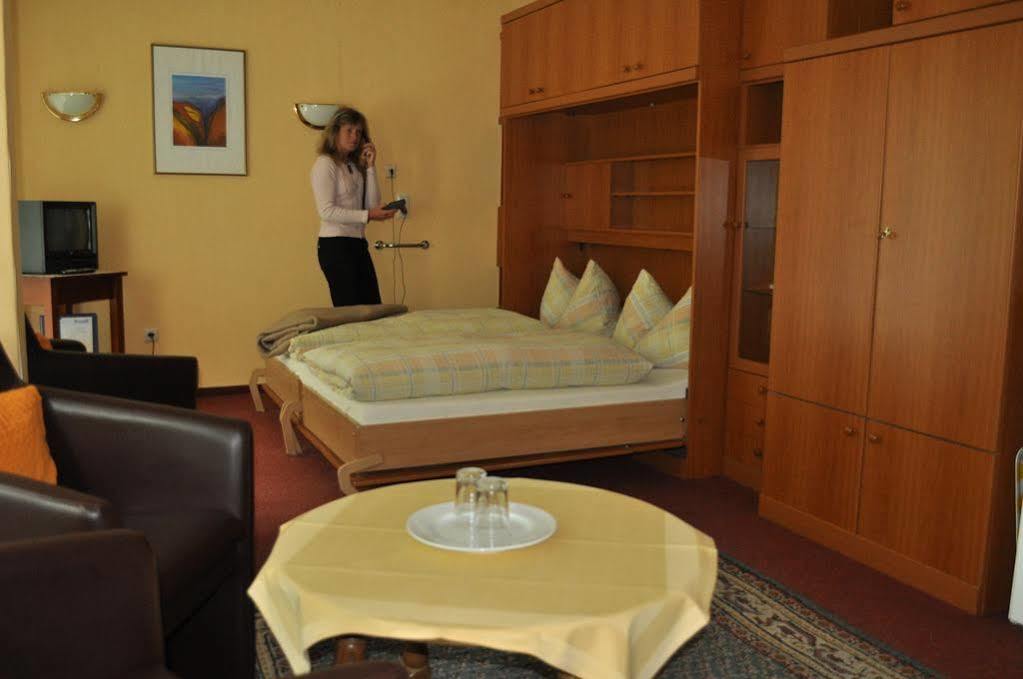 Hotel Haus Mariann Bad Wildungen Esterno foto