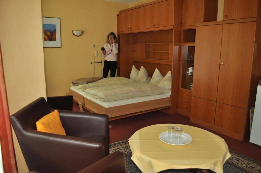 Hotel Haus Mariann Bad Wildungen Esterno foto
