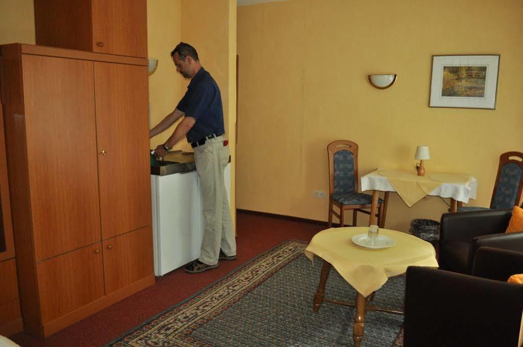 Hotel Haus Mariann Bad Wildungen Esterno foto